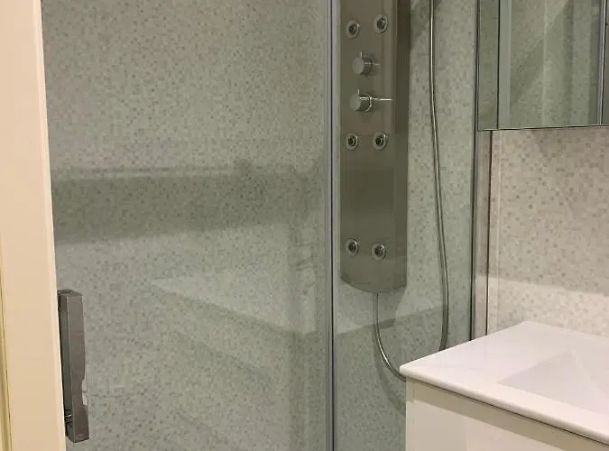 Oktheway Ron Fraga Place * A Coruna