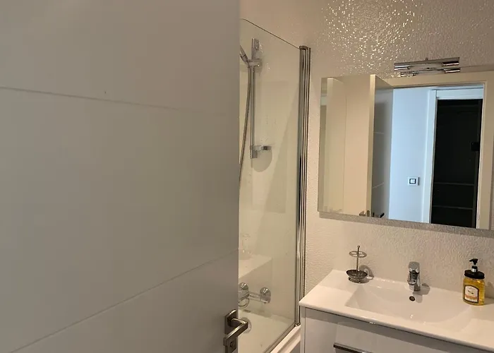 Oktheway Ron Fraga Place Apartment